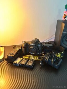 Nikon D500 + příslušenství