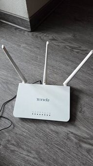 Wifi Router Tenda bílý 3 antény
