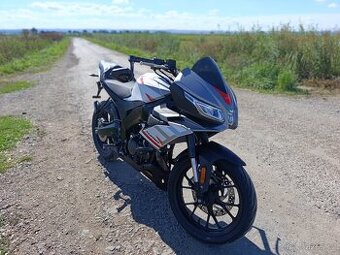 Aprilia Tuono 125