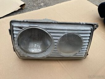Přední světlo Mercedes W123