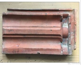 Brněnka střešní taška