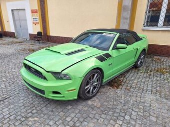 Ford Mustang 5.0 GT BOSS 302 automat 2014 na dily