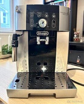 Delonghi Magnifica S smart