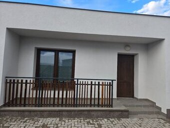 Prodej domu se zahrádkou - 1