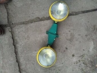 Prodám pěkná originál světla NA ZETOR25