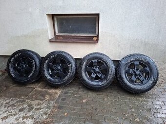 Disky + pneu Jeep