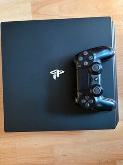PlayStation 4 , 1TB HDD, 1x ovladač, HDMI kabel