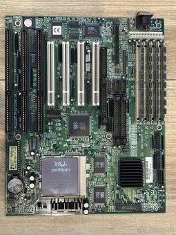 Funkční retro AT deska + CPU INTEL100 + 16MB RAM