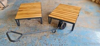 Přepravní dílenské vozíky. Po renovaci.