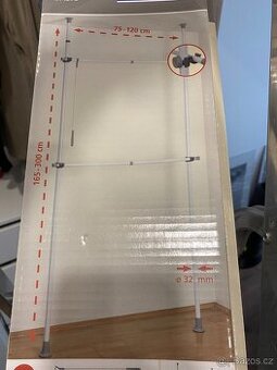 stojan na oblečení