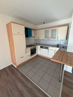 Krémová linka s vestavěnými spotřebiči, 6569