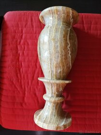 Velká váza/amfora z onyxu + 2 menší