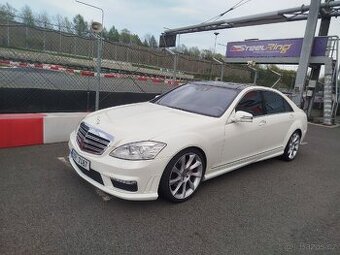 Mercedes W221 s500 4matic long Designo full výbava