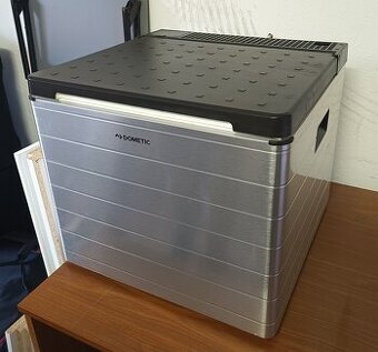 Autochladnička DOMETIC ACX40
