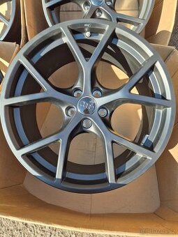 5x112 r19 Audi RS3 Y Black-Dvourozmer