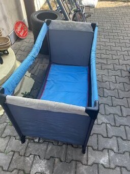 Dětská postýlka