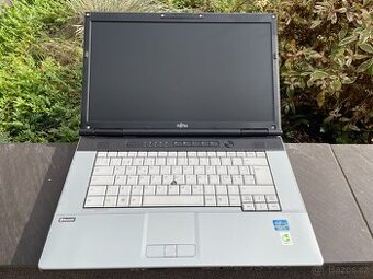 Fujitsu LIFEBOOK E751 - větší 15.6" notebook na běžné užití