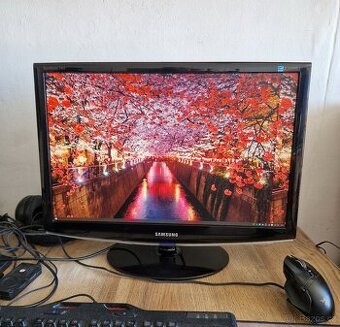 24" LCD monitor SAMSUNG 2433BW, 1920x1080, DVI, VGA