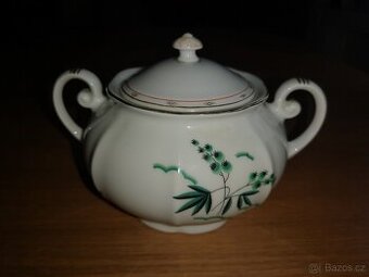 Porcelánová cukřenka s pokličkou