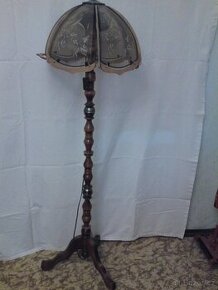 Velká stojanová dřevěná lampa, lampička - 1