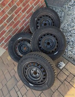 Plechové disky 5x114.3 16 se zimním pneu 205/55 R16