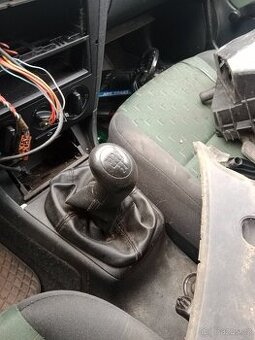 Prodám náhradní díly Octavia 1 74 kW