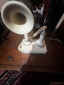 Telefon
