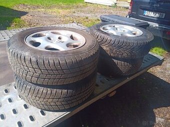Sada ALU 4x108 195/65 R15, pěkný vzorek 3000kč za 4ks