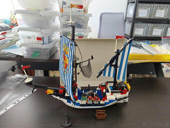 LEGO Pirates 6280 Armada Flagship