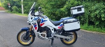 Honda africa twin crf 1100 adventure