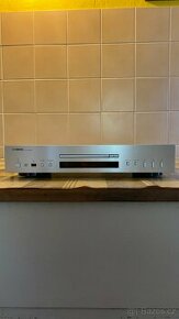 Cd přehrávač Yamaha S303 - 1