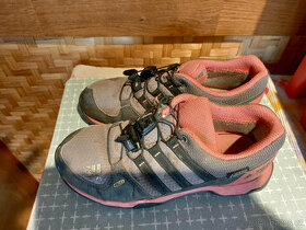 Prodám dětské tenisky zn. ADIDAS vel.32