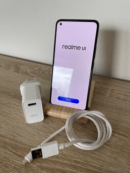 Realme 8