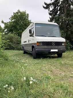 Mercedes-Benz T2 711d