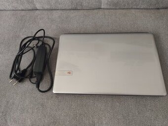 Packard Bell Z5WT3