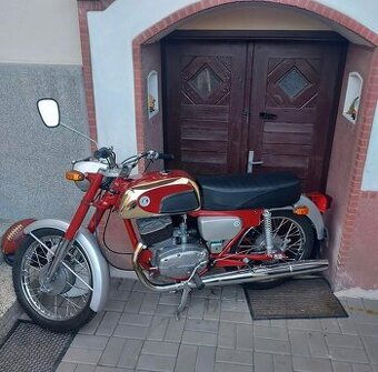 ČZ 175: 477/1 motocykl - 1