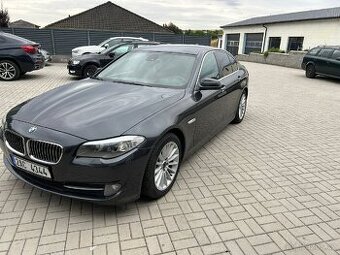 BMW F10 525D R6