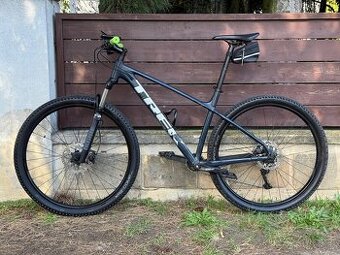 Horské kolo Trek Marlin 7 (2021) – velikost L, 29” kola