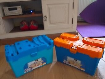 2 x Hotwheels dráha truck builder