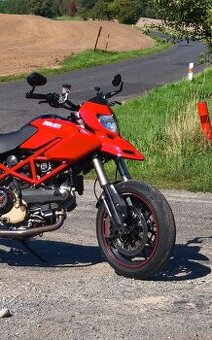Ducati hypermotard 1100 S