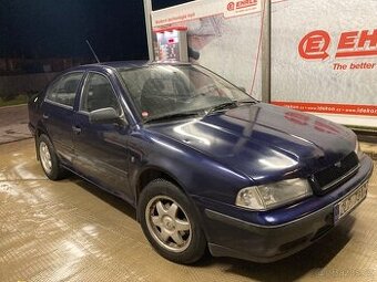 Škoda Octavia 1.9 SDI 50 KW Tažné ALU kola. Zimní pneu