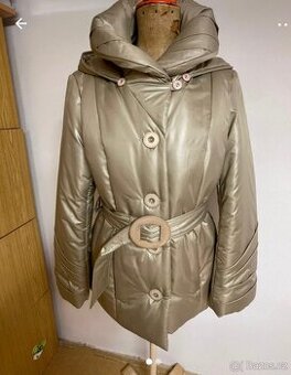 Zimní bunda béžová-zlatá velikost 36
