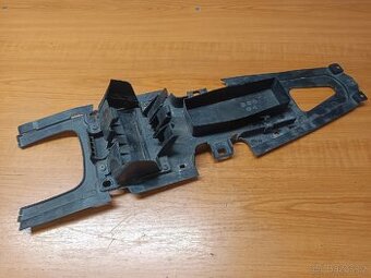 Zadní spodní plast Yamaha yzf-r 125 2008-2014