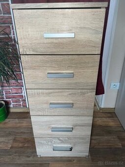 Skříňka se šuplíky