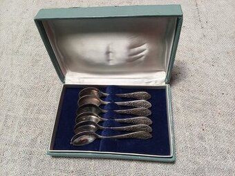 Stříbrné lžičky