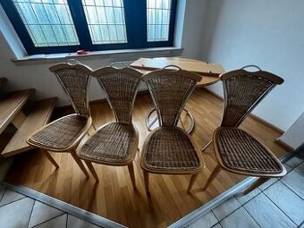 Židle 4 ks - ratan a masivní dřevo, pěkný stav