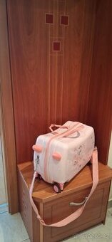 kufřík odrážedlo