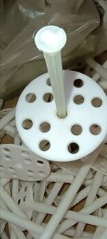 Fasádní hmoždinka 10/220mm plastova