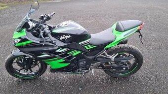 KAWASAKI NINJA 300  ( 5 TIS.KM )  29 KW