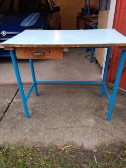 Dílenské stolky